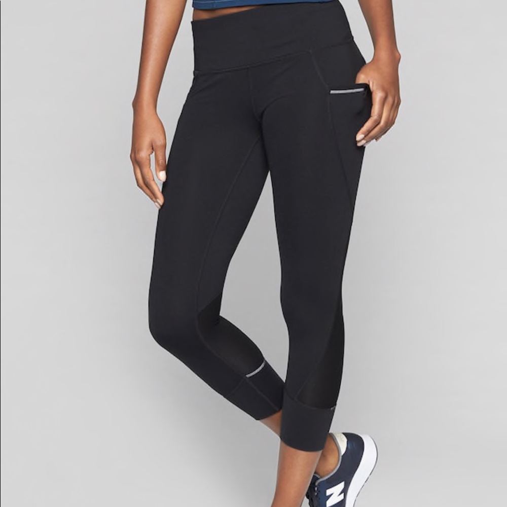 Athleta Relay Capri